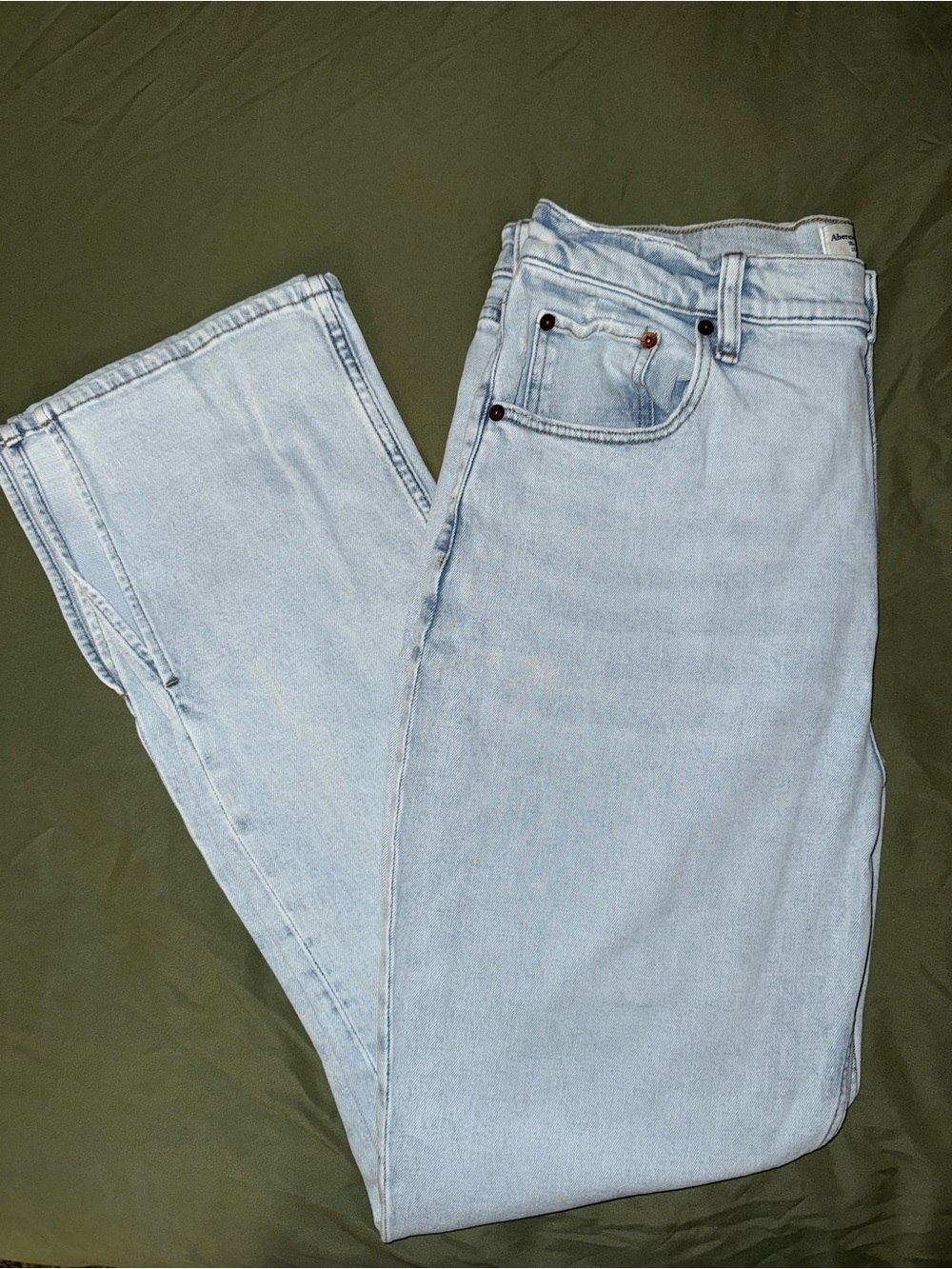 Abercrombie Women's Light Blue Ultra High-Rise Straight Jeans